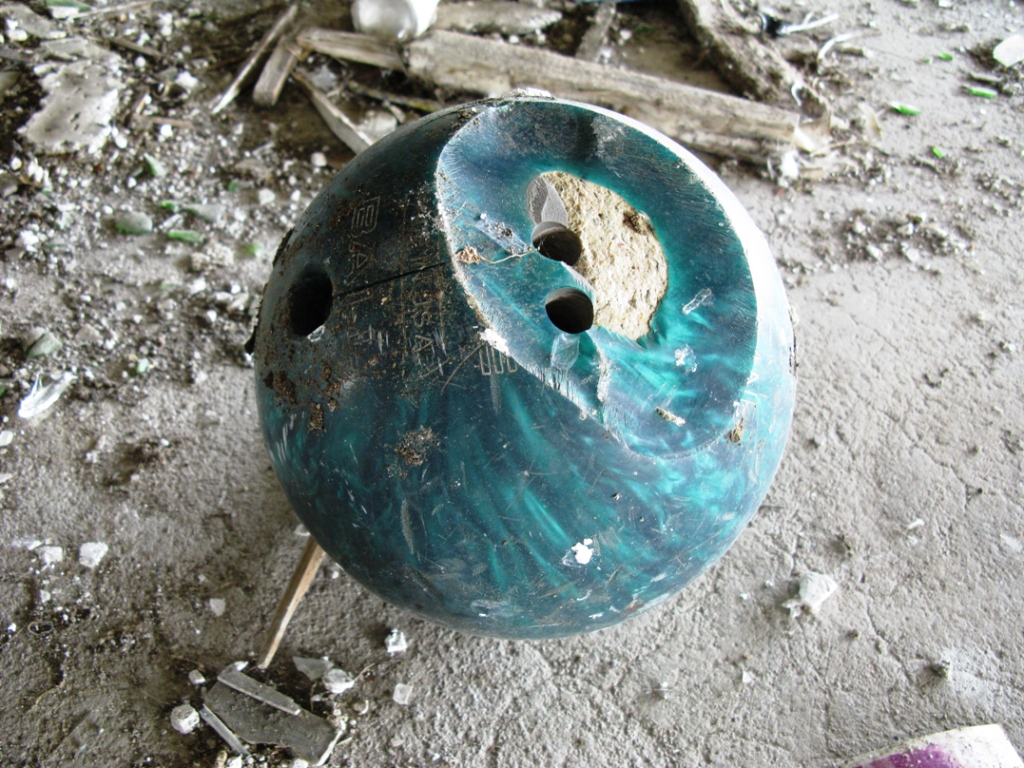 toyo bowl ball